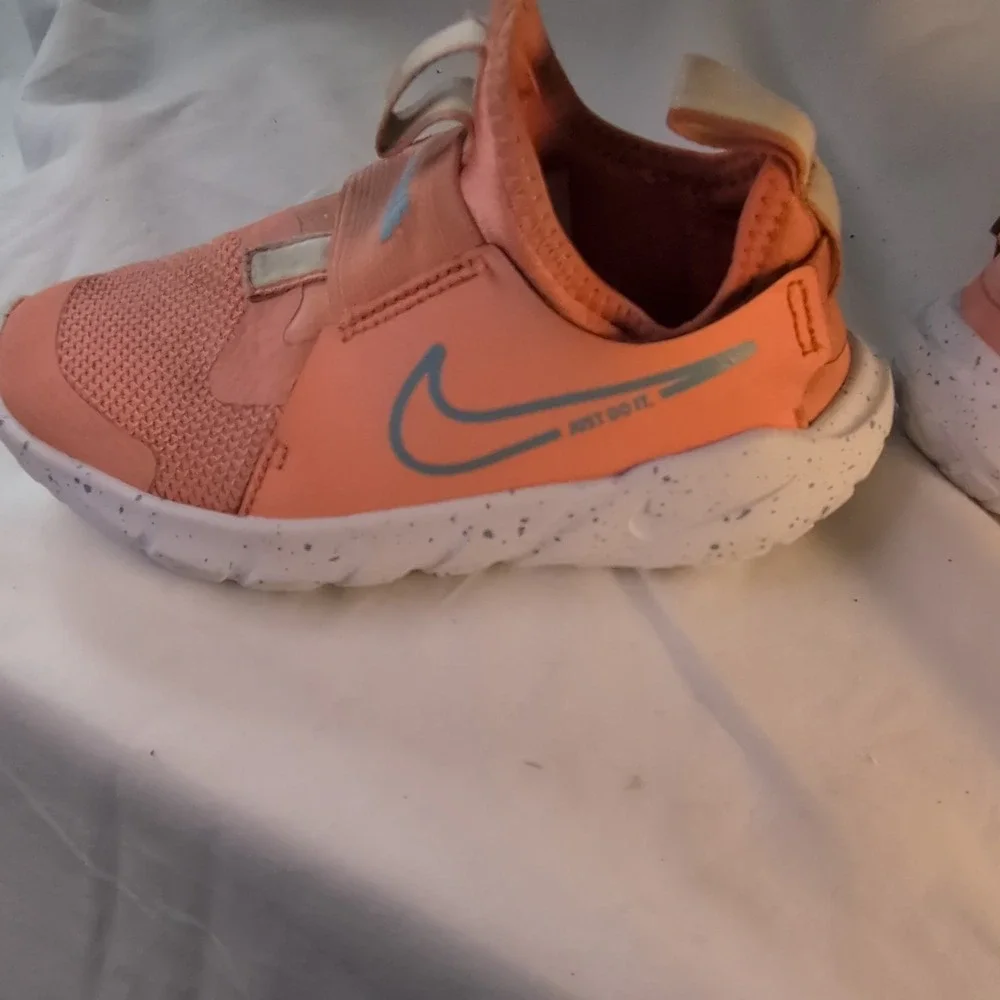 Nike Orange White Mesh Slip On Athletic Sneakers Unisex Kids 10.5C DM4209-600